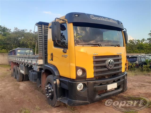 VOLKSWAGEN 24.280 CONSTELLATION 6X2 2014