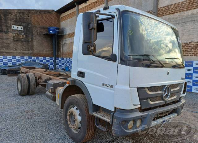 MERCEDES BENZ ATEGO 2426 2023